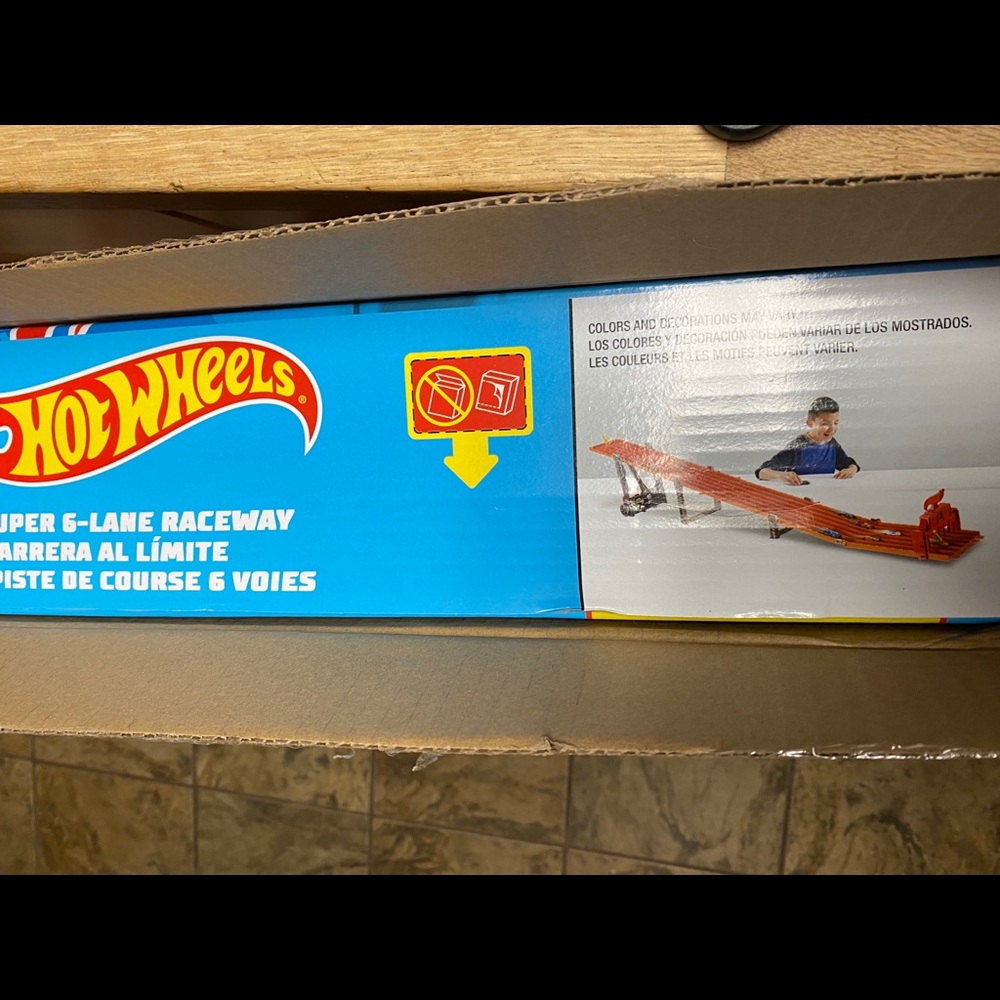 HotWheels Super 6-Lane Raceway track.